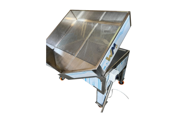 Nuts Cooling Machine